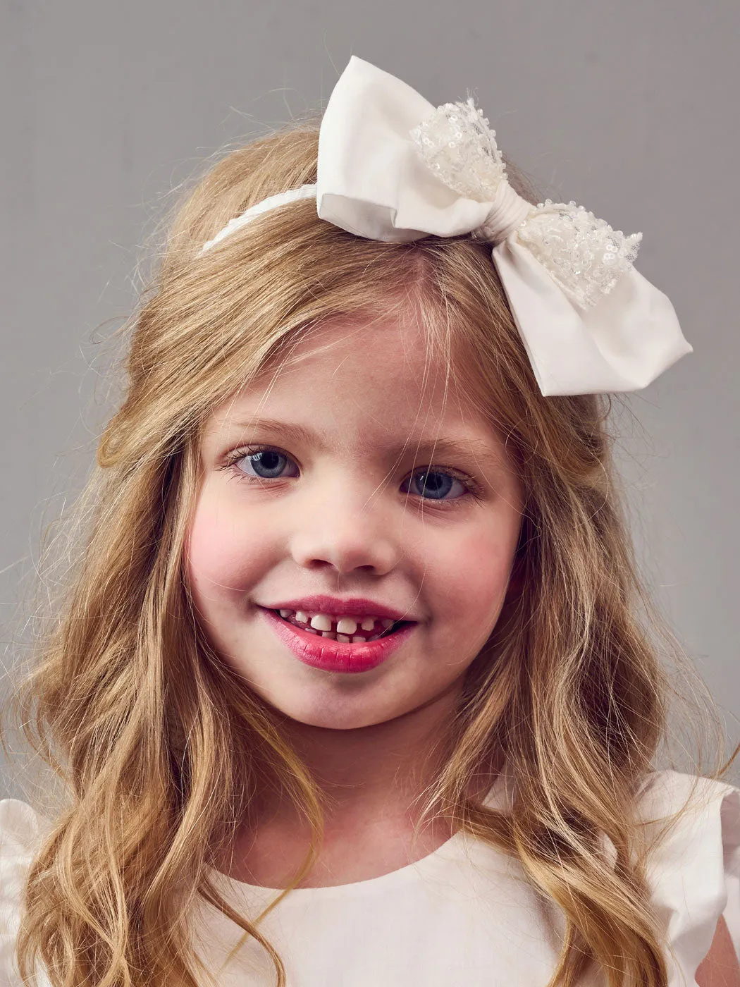 Girl's Headband bow with lace and sequins  - MARIPOZA